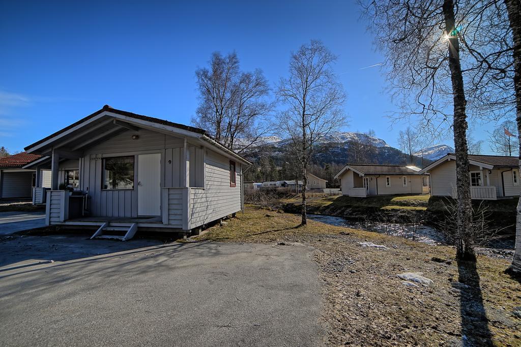 Jolstraholmen Camping Og Hytter Vassenden Exterior photo