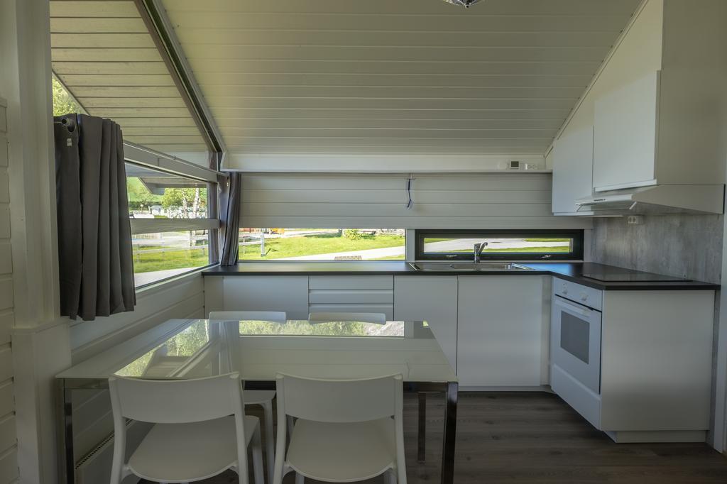 Jolstraholmen Camping Og Hytter Vassenden Exterior photo