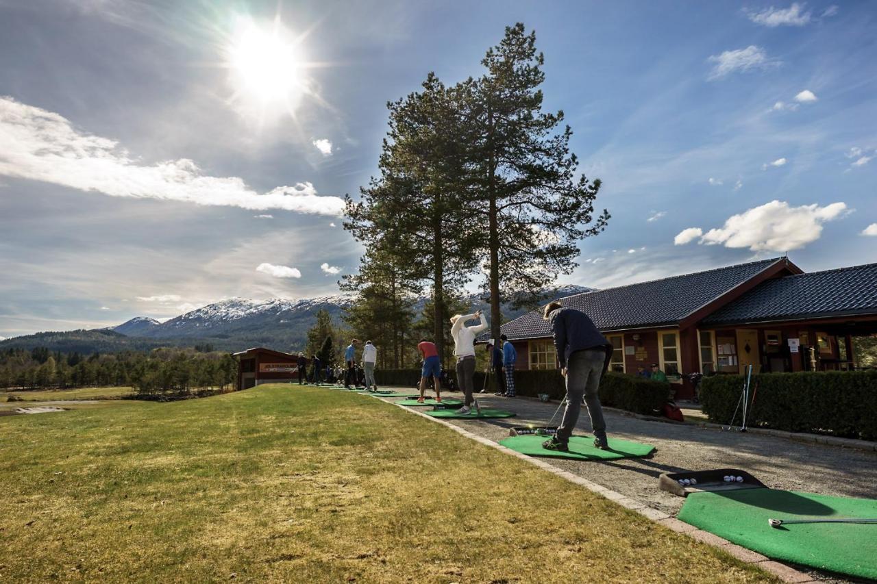 Jolstraholmen Camping Og Hytter Vassenden Exterior photo