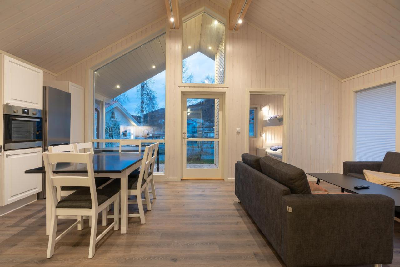 Jolstraholmen Camping Og Hytter Vassenden Exterior photo